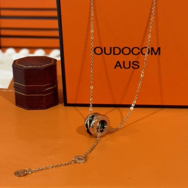 钛钢项链 镂空弹簧小众黑色陶瓷项链饰品锁骨链0030