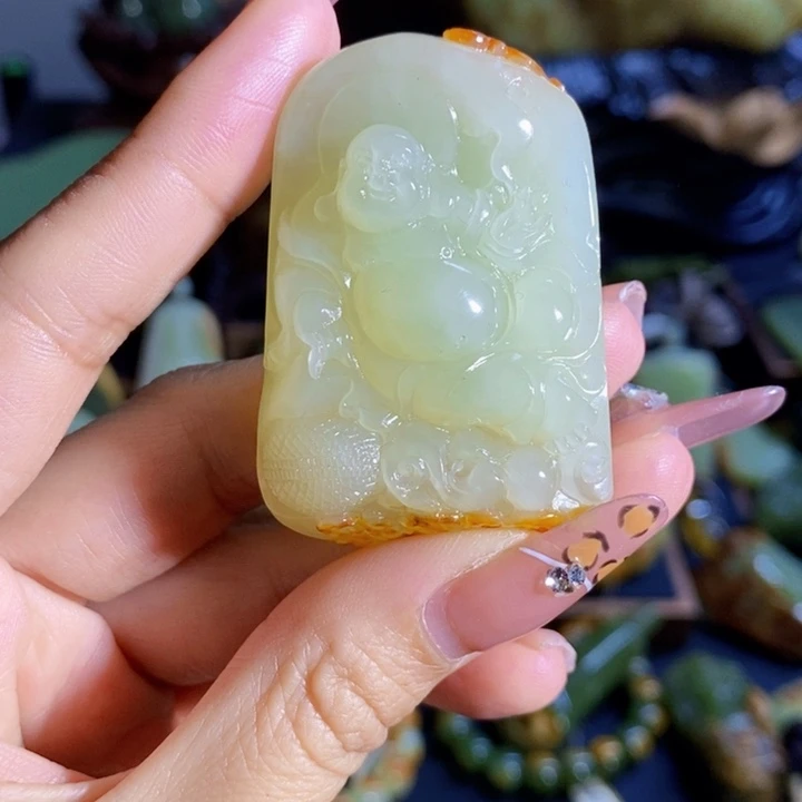 岫岩河磨玉（透闪石质玉）吊坠(不含链)未镶嵌陈*