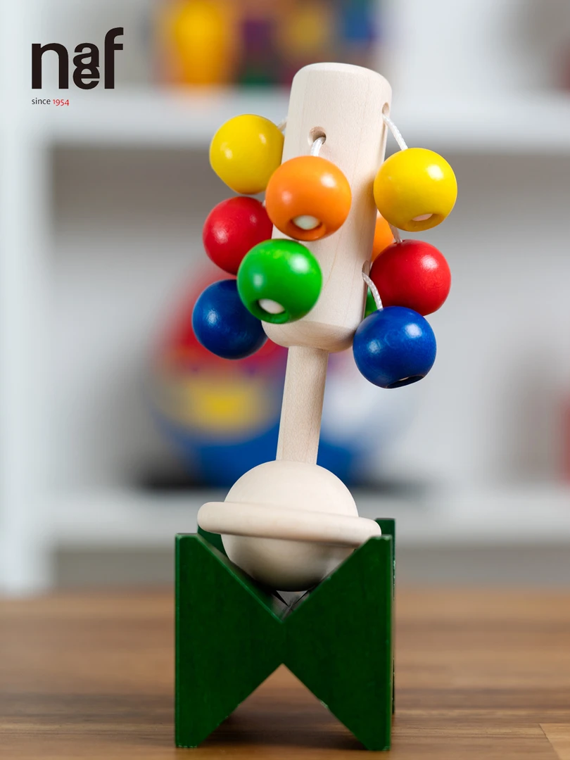 naef磨牙棒婴儿进口品牌天然木质原木彩球形状清脆手摇铃训练玩具