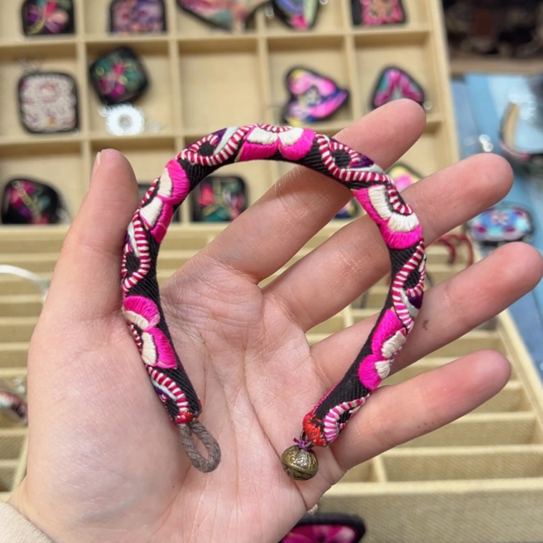 【闪购商品】陶瓷偏****猪