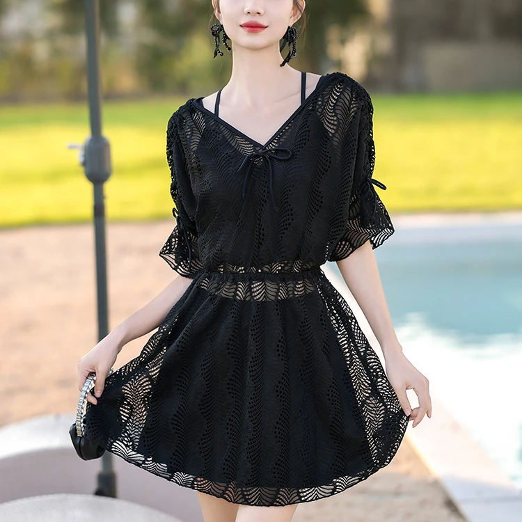 游泳衣女夏季时尚显瘦性感黑色镂空沙滩遮肚宽松大码保守分体泳衣