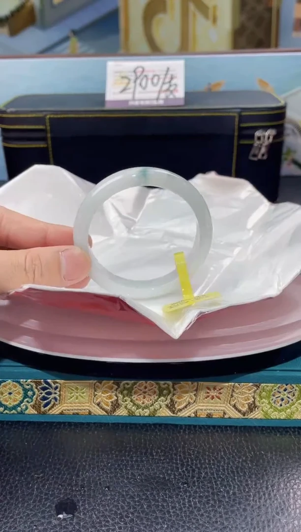 【闪购商品】翡翠手镯未镶嵌手镯7