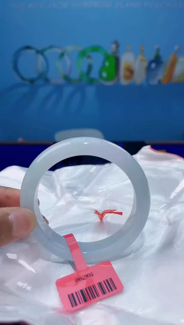 【闪购商品】翡翠手镯未镶嵌手镯14