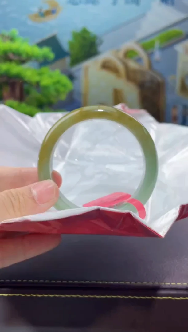 【闪购商品】翡翠手镯未镶嵌手镯3