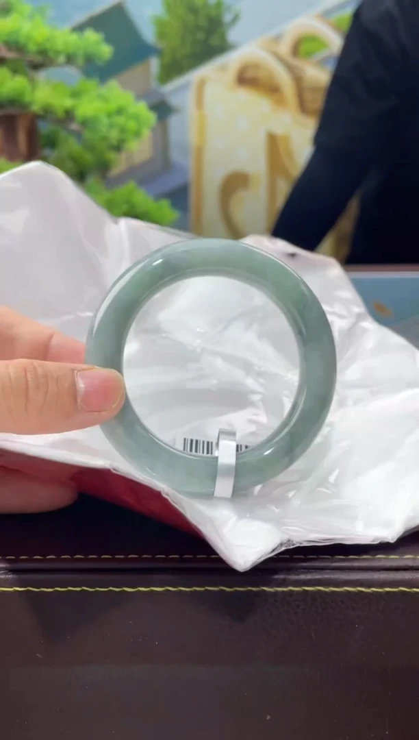 【闪购商品】翡翠手镯未镶嵌手镯22