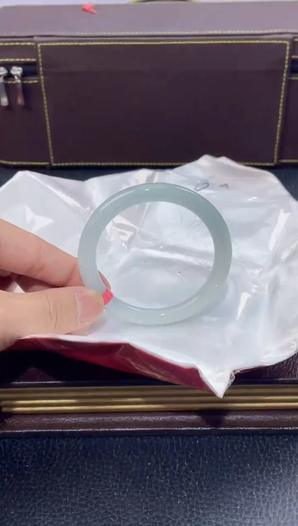 【闪购商品】翡翠手镯未镶嵌手镯27