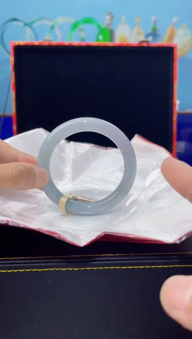 【闪购商品】翡翠手镯未镶嵌手镯3