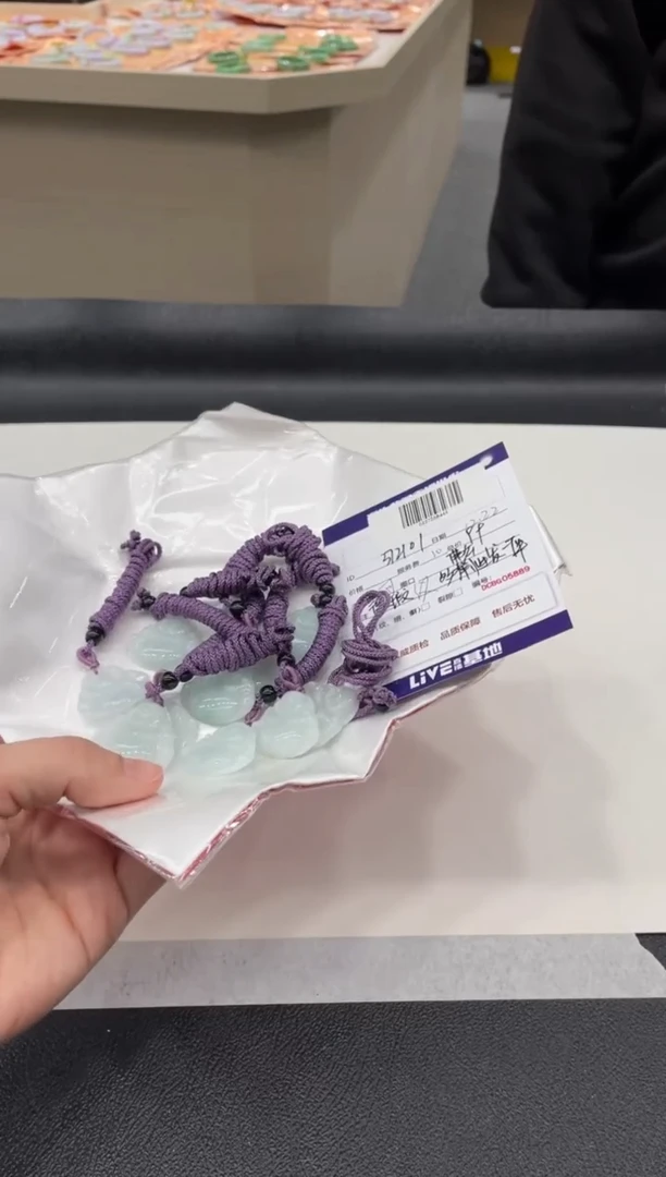 【闪购商品】翡翠挂件未镶嵌一姐|372101|多样性发一件