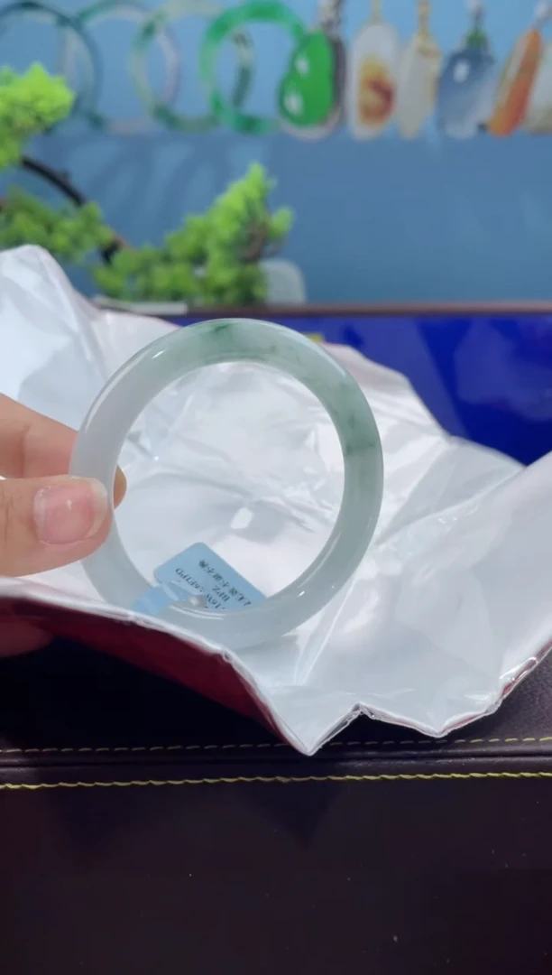 【闪购商品】翡翠手镯未镶嵌手镯7