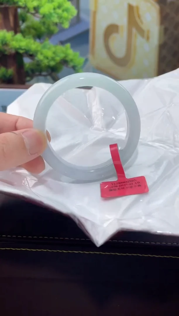 【闪购商品】翡翠手镯未镶嵌手镯15