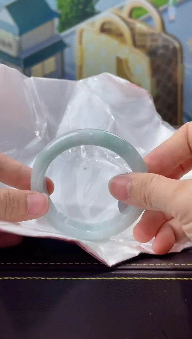 【闪购商品】翡翠手镯未镶嵌手镯30