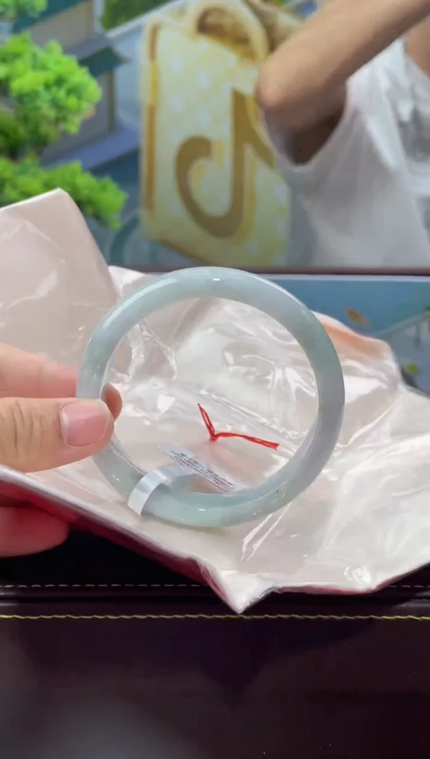 【闪购商品】翡翠手镯未镶嵌手镯8