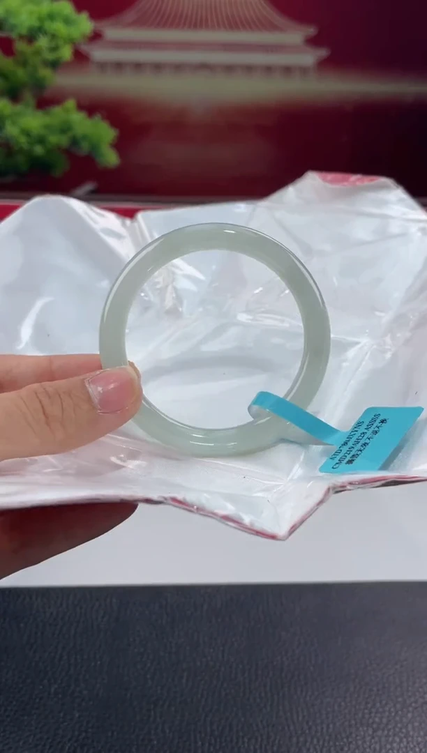 【闪购商品】翡翠手镯未镶嵌手镯16