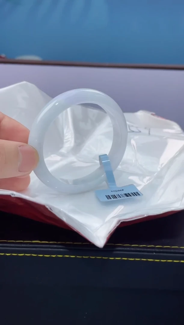 【闪购商品】翡翠手镯未镶嵌手镯22