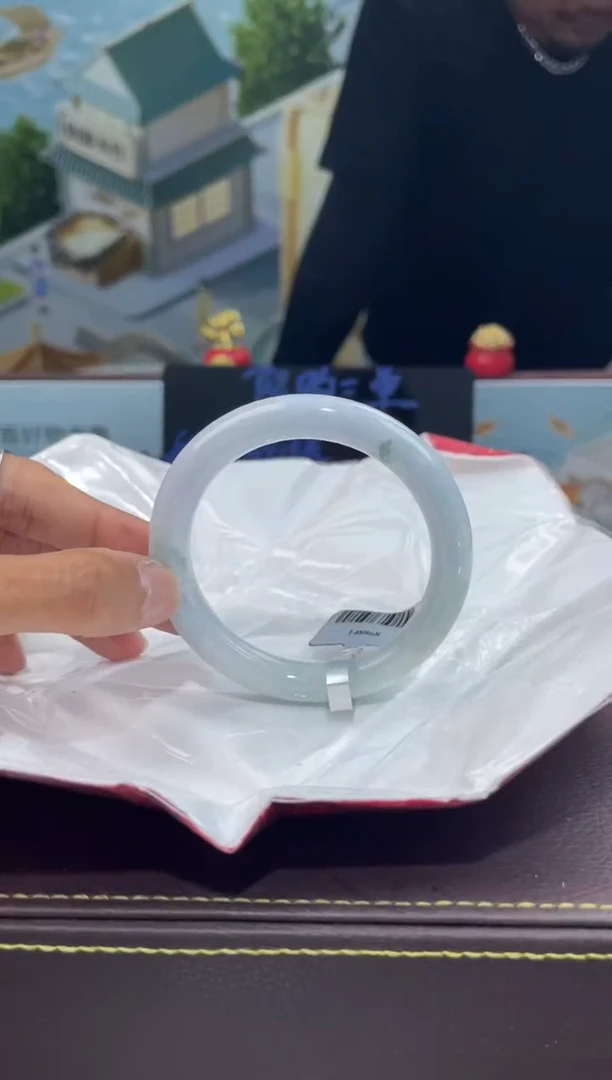 【闪购商品】翡翠手镯未镶嵌手镯13