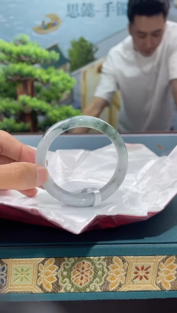 【闪购商品】翡翠手镯未镶嵌手镯5