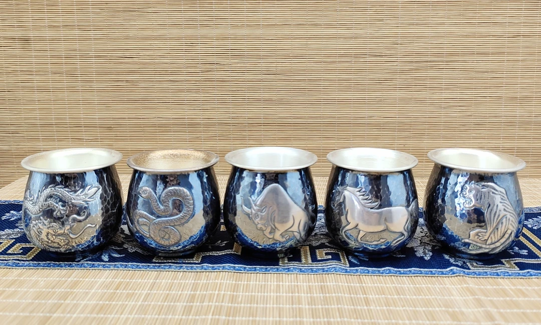 十二生肖主人杯，80毫升  127克左右