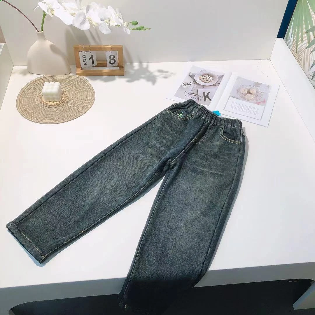 K076儿童冬款加绒口袋数字牛仔裤2208