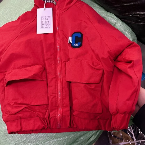 C128中童新款红色面包服外套8208