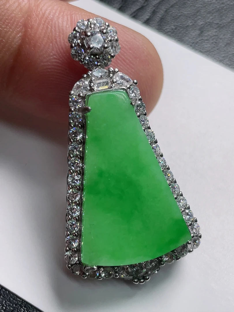 缅甸翡翠A货无事牌吊坠，925银镶嵌，尺寸40-20.8-8.5