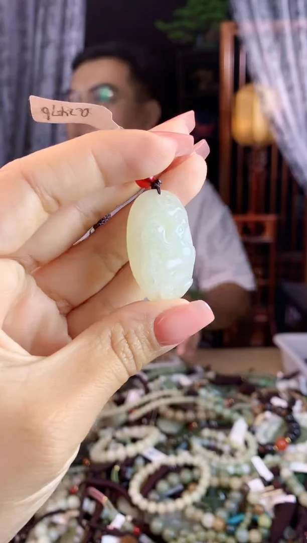 【闪购商品】和田玉挂件未镶嵌多样性发货拍一发一