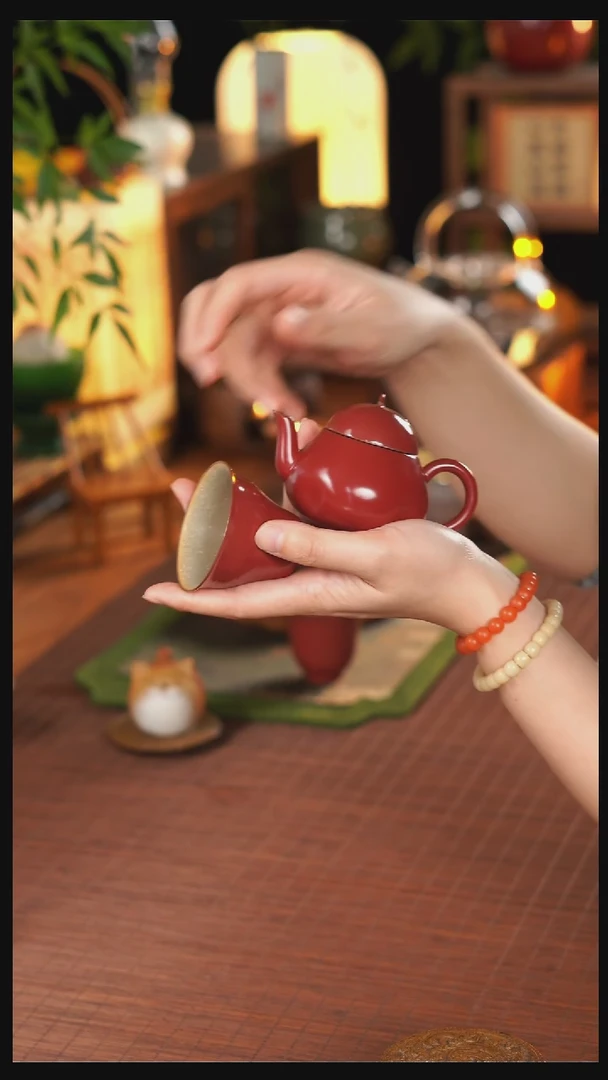 【闪购商品】宫墙红小梨壶+宽口杯