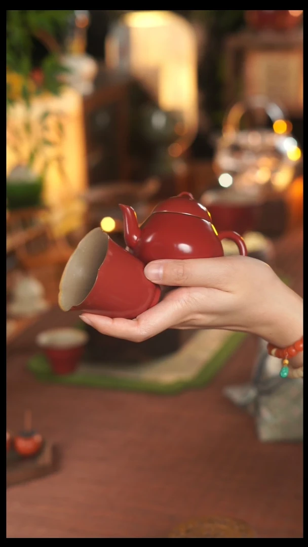 【闪购商品】宫墙红小梨壶+花口杯
