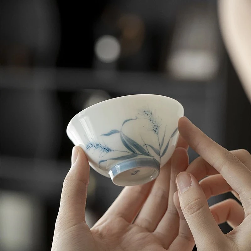 慕兮青己玉泥白瓷手绘落神香妃主人杯中式手工陶瓷家用泡茶品茗杯
