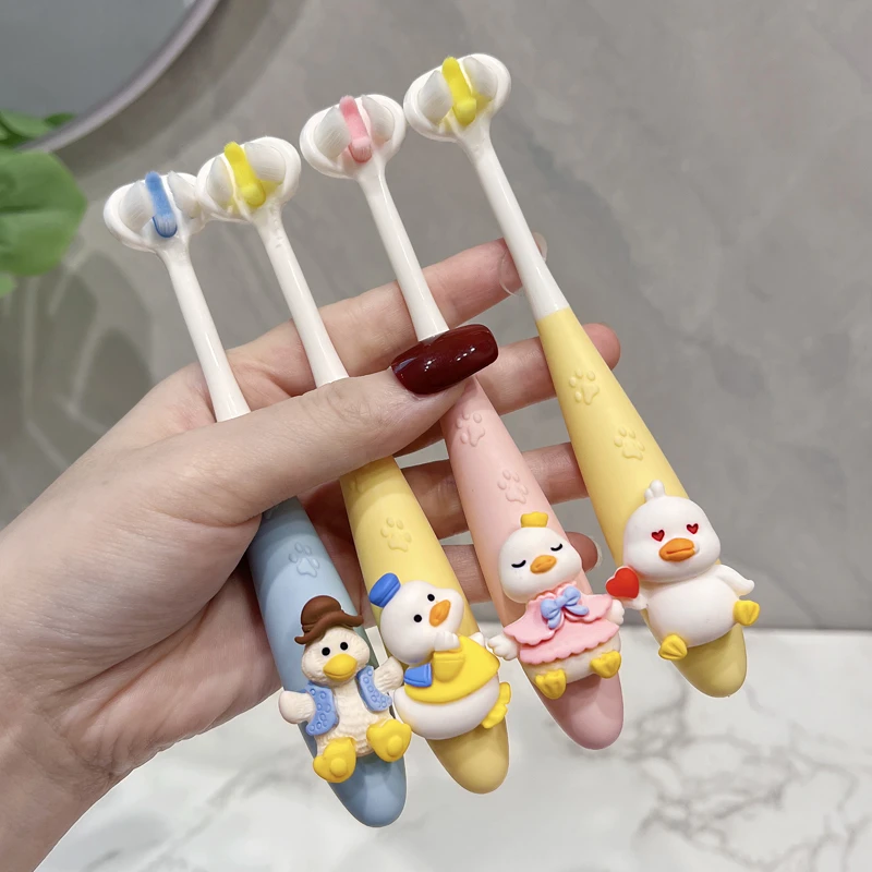 儿童牙刷三面软毛可爱卡通小孩专用牙刷三头无死角牙刷高密度刷丝