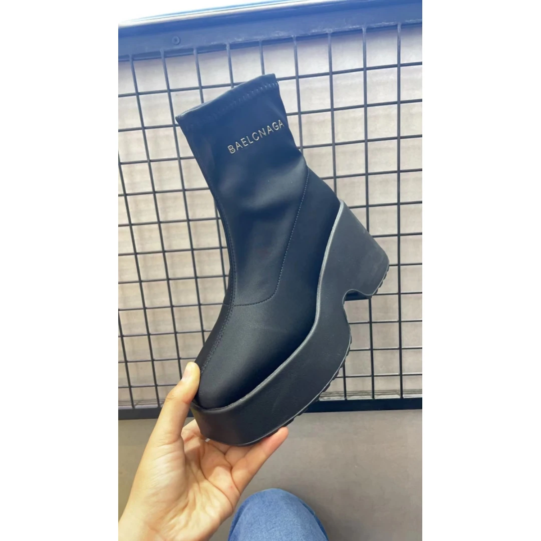 《新疆包邮》女鞋女靴弹力靴9A81-1