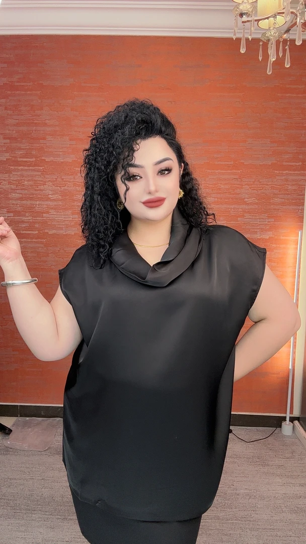 黑色极简大码上衣夏季轻奢宽松纯色醋酸坎肩袖堆堆领上衣