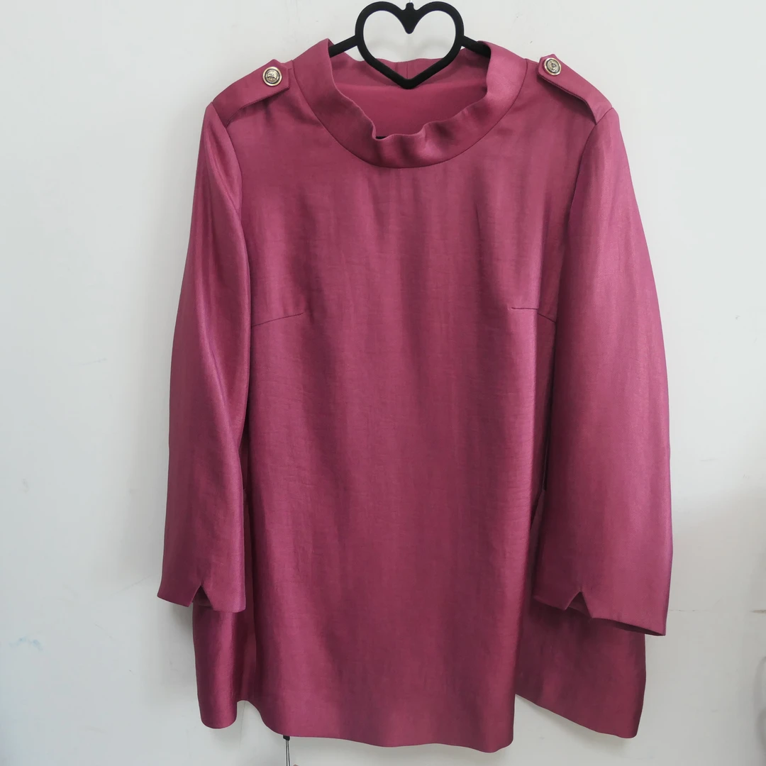 AB-81026金属丝盆领彩色小衫