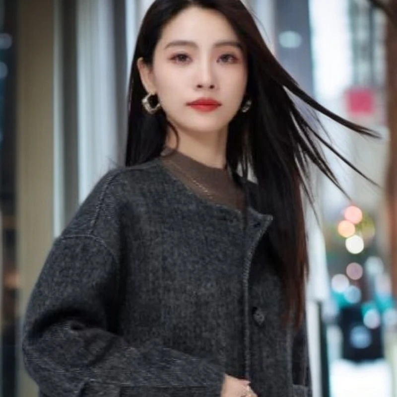 AZ-88182秋冬季时尚人字纹圆领毛呢外套