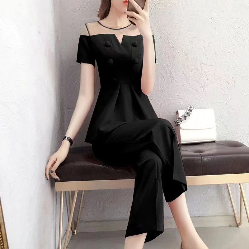 夏季时尚设计感休闲减龄套装短款洋气简约圆领气质款小个子女装