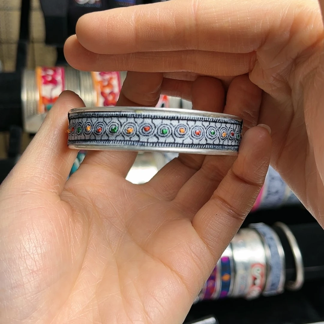 【闪购商品】蜡染手镯织绣