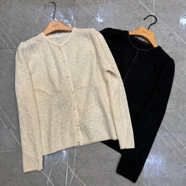 【墨涵精选】蕾丝珍珠扣花边韩版简约时尚大气毛衫88560