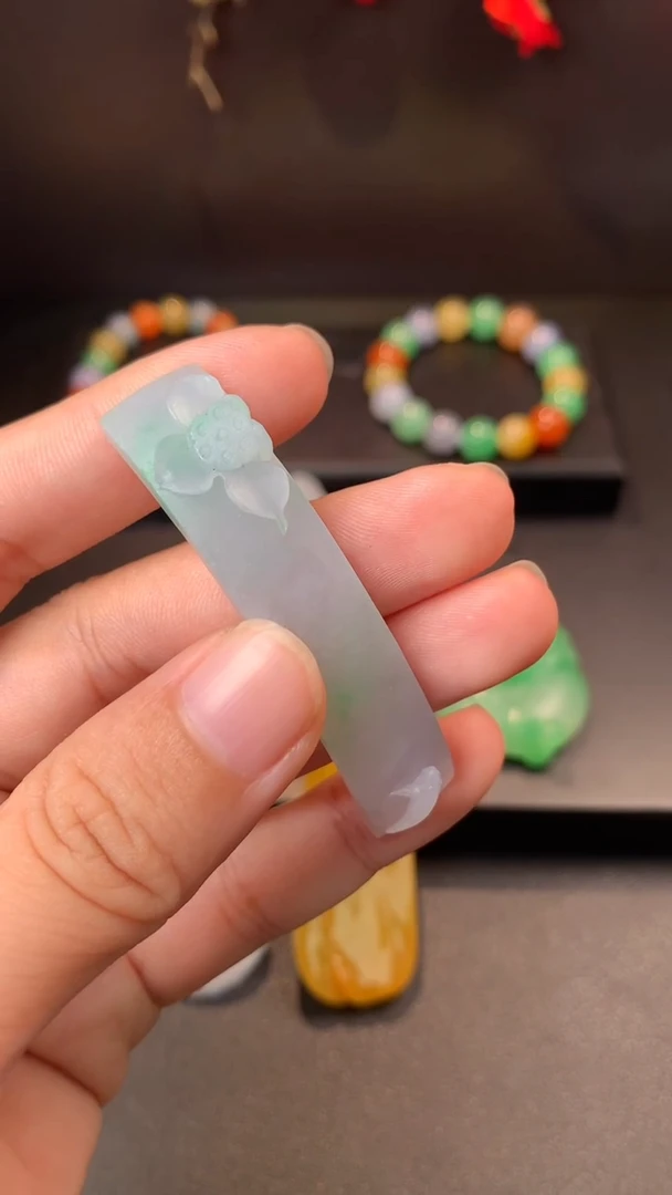 【闪购商品】定制翡翠未镶嵌        手牌