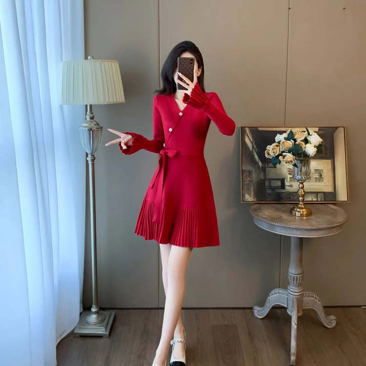 小香风小礼服红色针织连衣裙女秋冬打底裙子圣诞战衣穿搭新年战袍