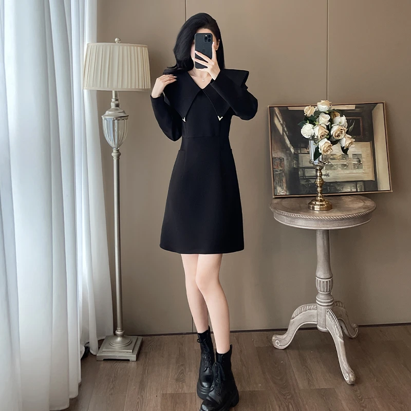 冬季2024新款法式轻职场连衣裙女气质高级感通勤黑色收腰显瘦裙子