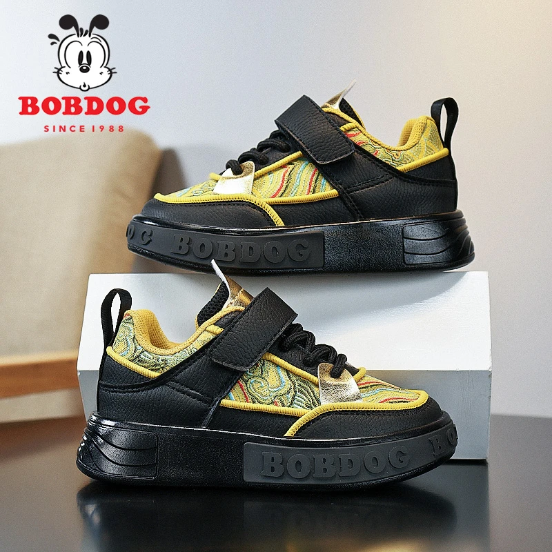 巴布豆男童鞋子皮面防水板鞋2025春秋新款时尚防滑轻便运动儿童鞋