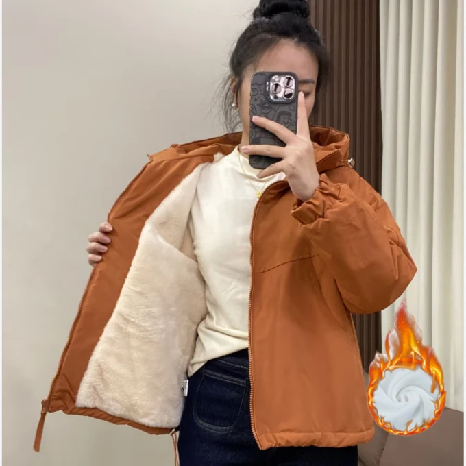 2冬季连帽双拉链女欧货韩版洋气百搭透气冲锋衣休闲加绒加厚外套