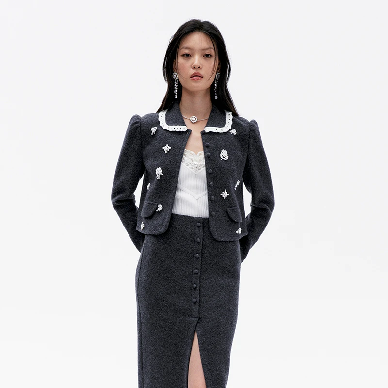 LE FAME/拉飞姆2024年冬季新品复古少女感花边装饰钉珠针织高级感