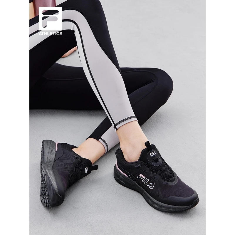 FILA斐乐女鞋运动鞋22款防滑轻便户外健身山猫跑步鞋A12W212210F