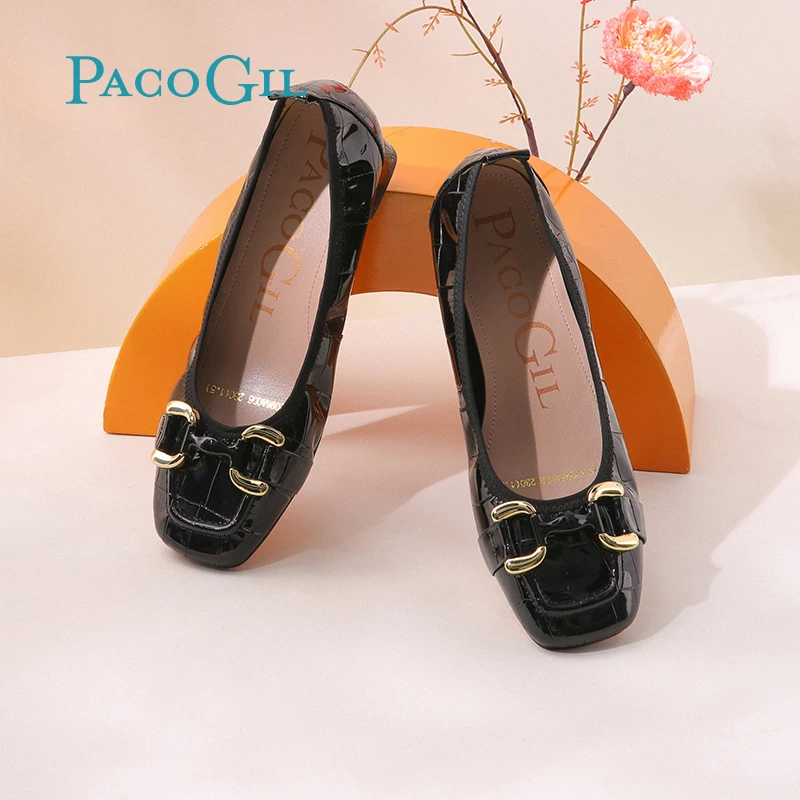 PACO GIL新款粗跟舒适金属扣通勤漆皮浅口职业单鞋女XPC32096