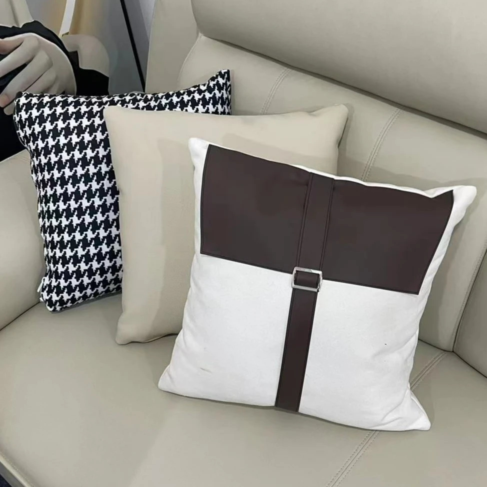 3个小抱枕 （颜色随机）