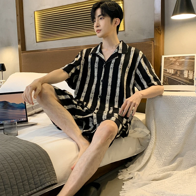 凉感夏季冰丝睡衣男士2025新款条纹家居服短袖短裤大码夏天套装