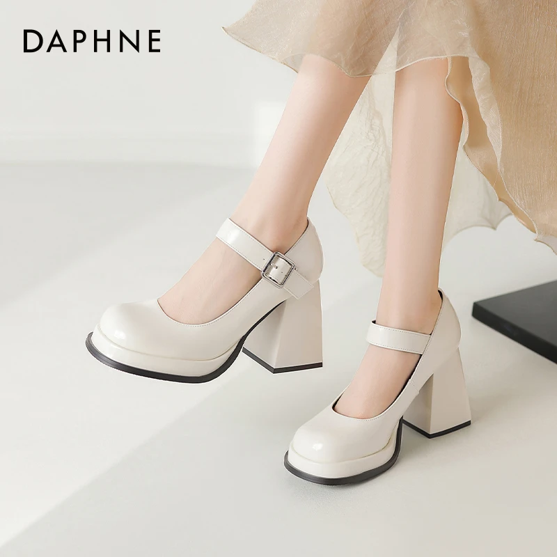 达芙妮夏季玛丽珍女鞋2025新款粗跟小皮鞋浅口法式夏款气质高跟鞋