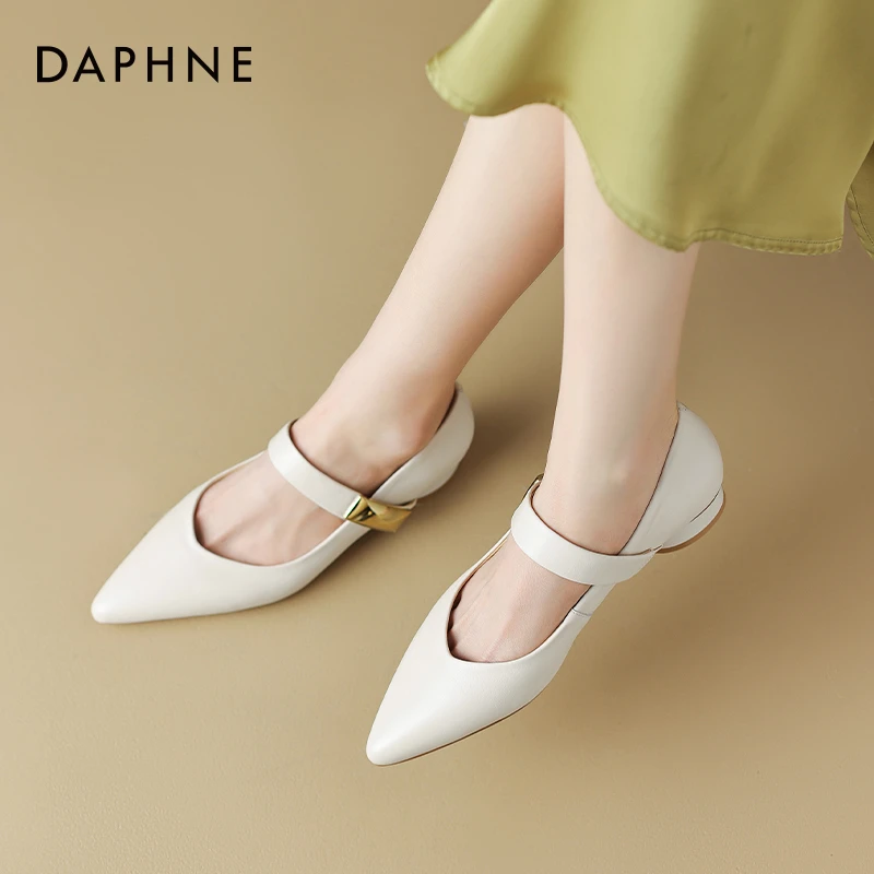 达芙妮真皮平底单鞋女2025新款春夏法式温柔白色鞋子女气质小皮鞋