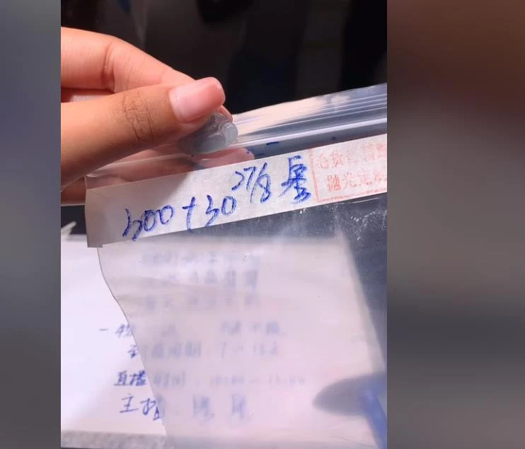 翡翠皇后  天然翡翠阳绿男女款吊坠/定制