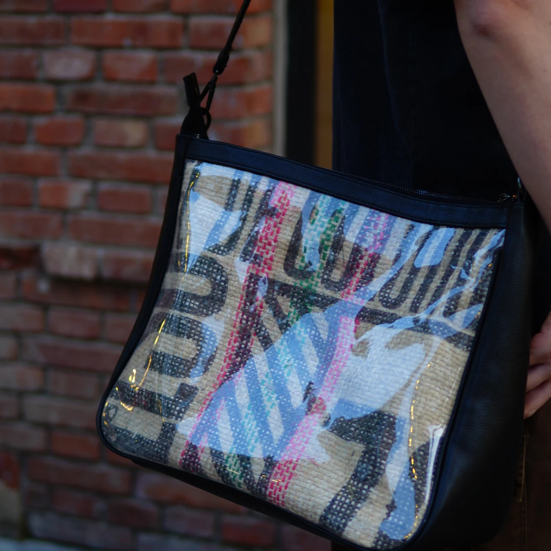 OVEREXTRACT全部过萃原创咖啡生豆麻袋再制复古皮质单肩斜挎包